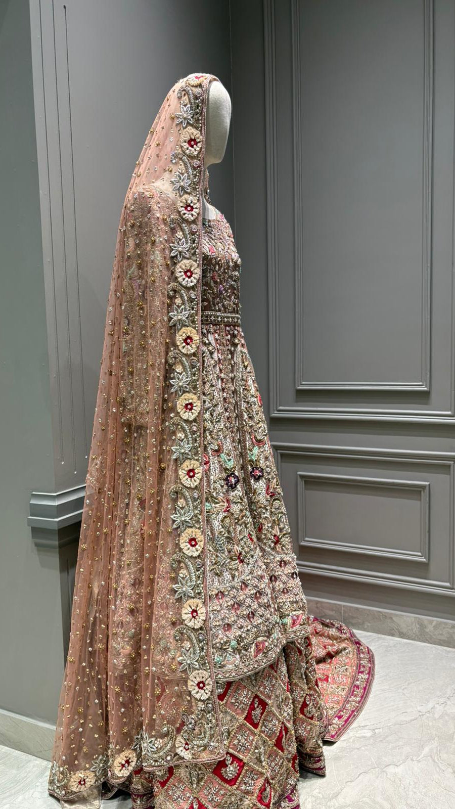 Rosé Zariya - Luaycouture